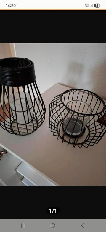 Set van 3 zwarte metalen kandelaars beschikbaar voor biedingen