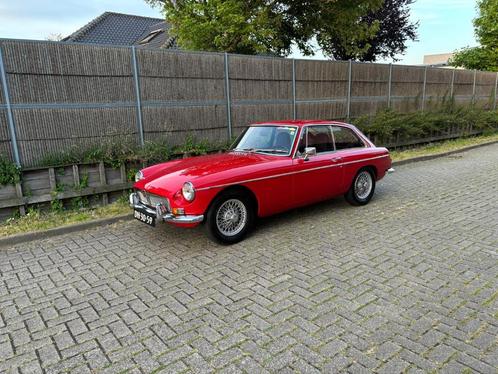 MG B GT 1.8 1969 Rood, Auto's, MG, Particulier, B, Benzine, Coupé, Handgeschakeld, Geïmporteerd, Rood, Zwart, Leder, Achterwielaandrijving