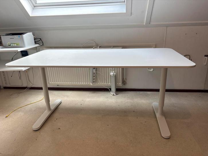 IKEA Bekant Bureau 160x80cm - Wit, Huis en Inrichting, Bureaus, Gebruikt, Bureau, In hoogte verstelbaar, Ophalen