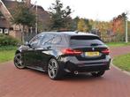 BMW 1-serie 118i Executive Edition | M Sport | Panoramadak |, 65 €/maand, Stof, Gebruikt, Zwart