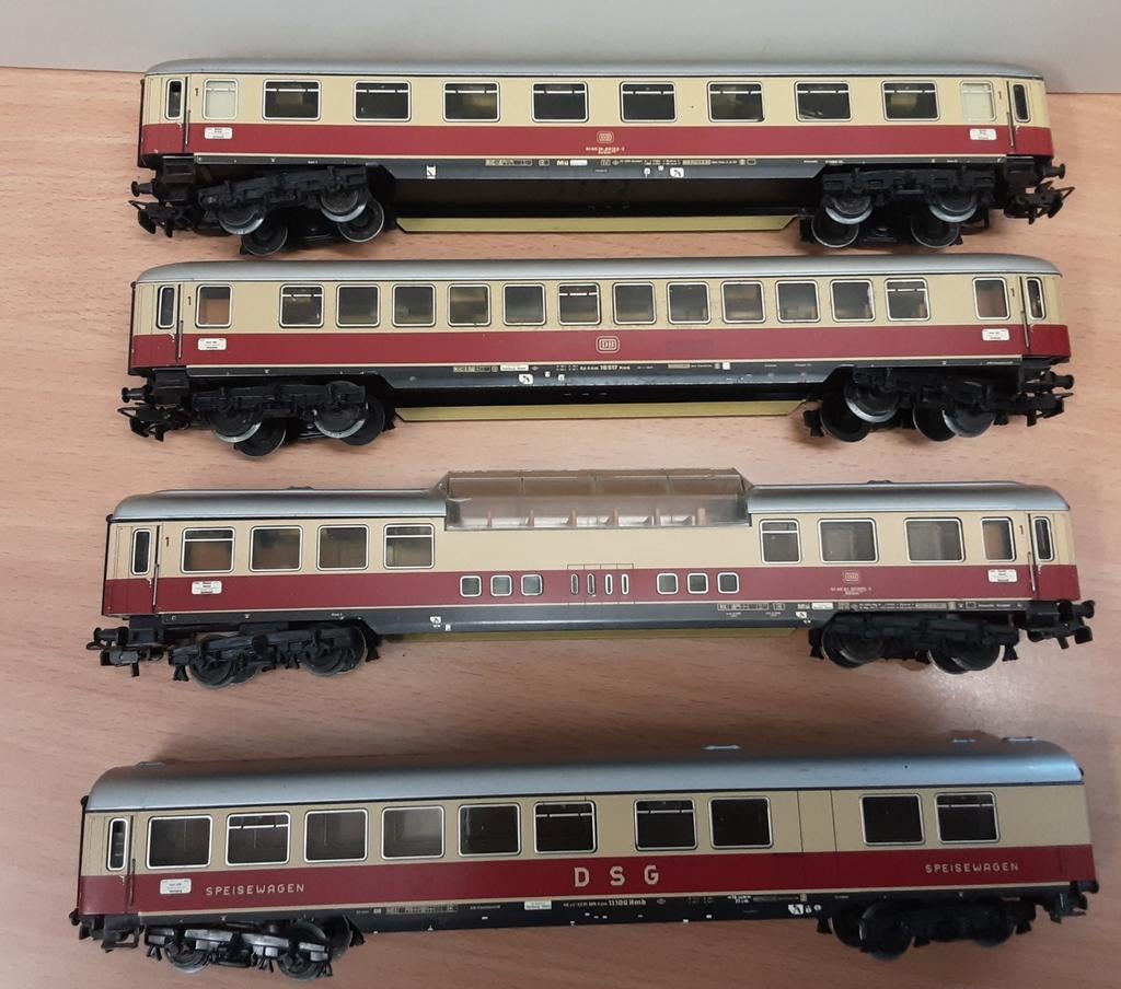 TEE rijtuigen 4 stuks., Ophalen of Verzenden, Zo goed als nieuw, Gelijkstroom, Wagon