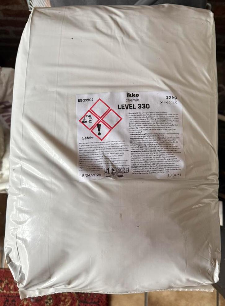 Egaline + Primer voor ondervloer over tegels + betonlook, Doe-het-zelf en Verbouw, Overige Doe-het-zelf en Verbouw, Nieuw, Ophalen