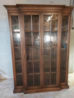 Grote oude vitrinekast, Antiek en Kunst, Antiek | Meubels | Kasten, Ophalen