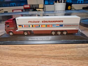 Mercedes-Benz Pflüger Kühltransporte Model Truck beschikbaar voor biedingen