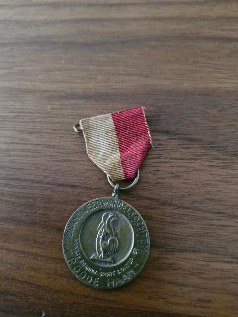 187 Medaille Brandweer Wandeltocht Roode Haan, Ophalen of Verzenden, Overige materialen