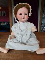 Antieke Pop met Jurk en Muts, Ophalen of Verzenden, Gebruikt, Pop, Levensecht of Reborn