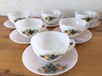 6 vintage Arcopal soep/thee kop en schotels, Ophalen of Verzenden, Overige stijlen, Kop(pen) en/of Schotel(s), Glas