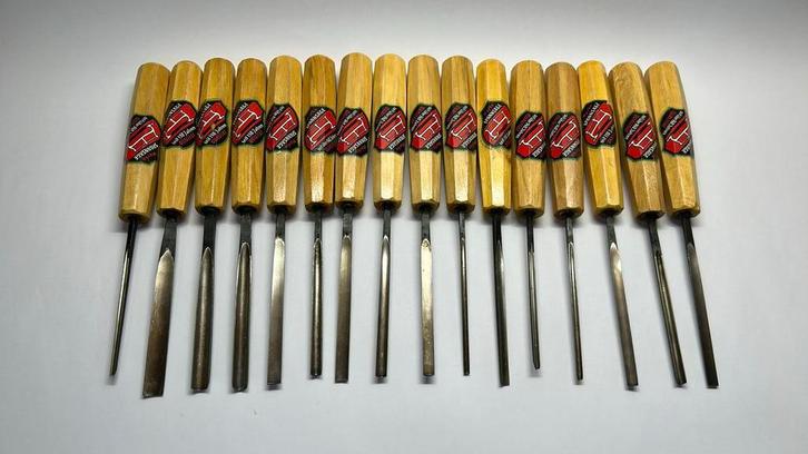 Nieuwe gutsen spannsage ( guts beitels beeldhouwen ), Hobby en Vrije tijd, Cursusmateriaal, Nieuw, Meerdere media, Ophalen of Verzenden