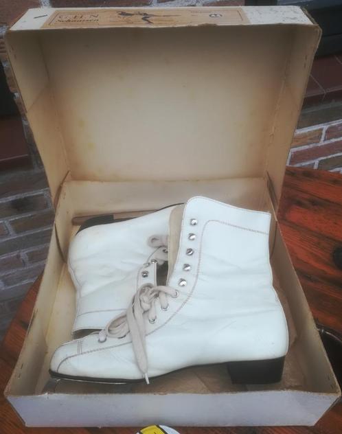 G.H. Nijdam kunstschaatsen,  maat 43/44, vacht gevoerd, Sport en Fitness, Schaatsen, Zo goed als nieuw, Kunstschaatsen, Nijdam