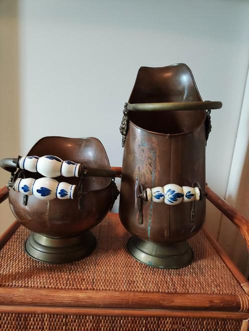 Mooie antieke koperen kolenkit en 'helm' met Delfts Blauw, Antiek en Kunst, Antiek | Koper en Brons, Verzenden