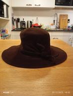 Zwarte Hoed - One Size Fits All, Kleding | Dames, Hoeden en Petten, Onbekend, Ophalen of Verzenden, Zo goed als nieuw, One size fits all