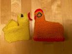 Vintage Pasen 2 handgemaakte eierwarmers kip en kuiken, Ophalen of Verzenden, Gebruikt