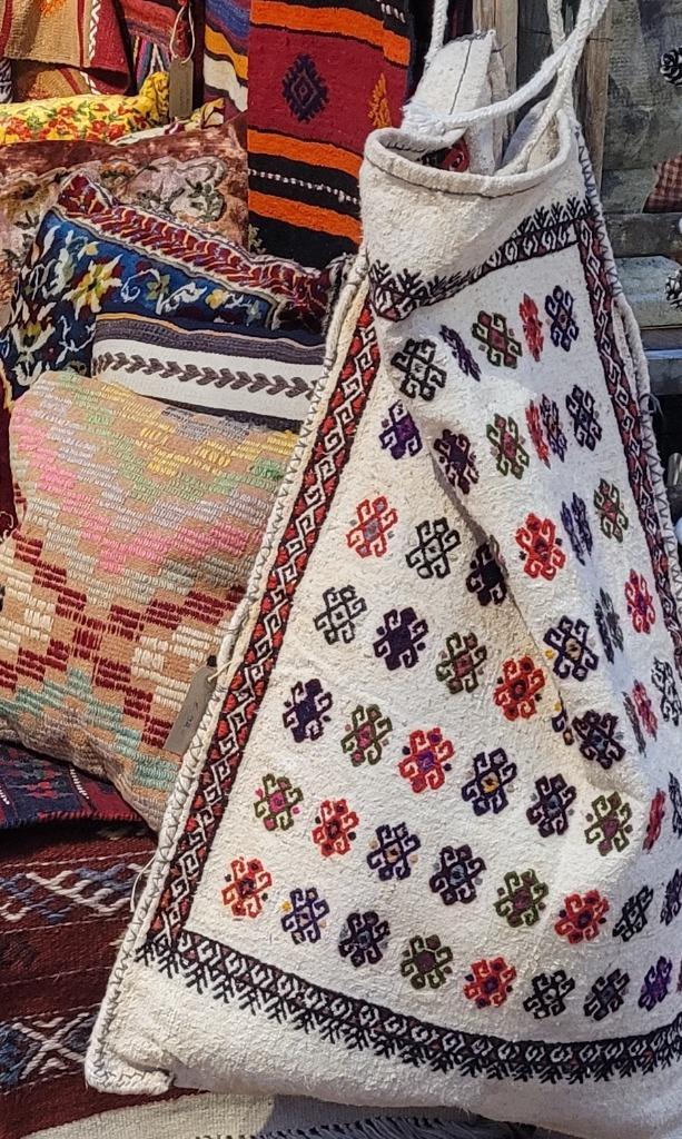 Decoratieve antieke kelim opbergzak, Antiek en Kunst, Antiek | Kleden en Textiel, Ophalen of Verzenden