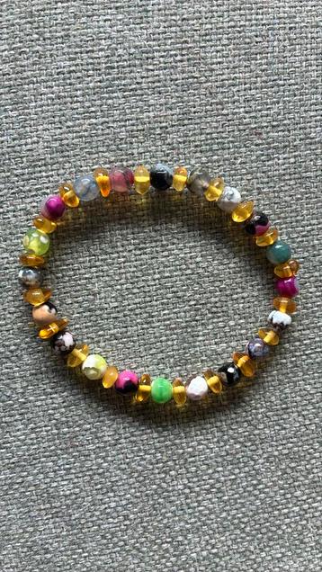Lief Barnsteen armbandje beschikbaar voor biedingen