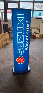 Suzuki lichtreclame zuil, Ophalen, Zo goed als nieuw