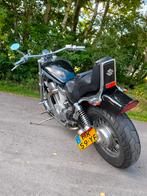 Suzuki Intruder VS 1400, Motoren, 2 cilinders, Chopper, 1400 cc, Particulier