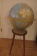 National Geographic globe, Ophalen, Gebruikt
