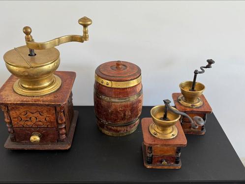 Authentieke Koffiemolens & Houten Vat, Antiek en Kunst, Antiek | Keukenbenodigdheden, Ophalen of Verzenden