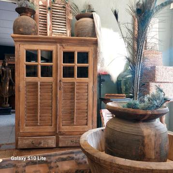 Oud landelijk hoffz India louvre teak kast buffetkast  beschikbaar voor biedingen