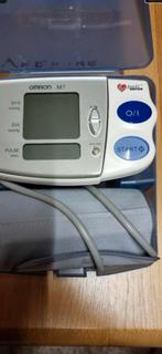 Omron m7 intelli bloeddruk meter, Ophalen of Verzenden, Zo goed als nieuw