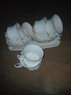 ROYAL ALBERT Val d' Or Kop en Schotel Set en cakeschaal, Ophalen of Verzenden, Overige stijlen, Porselein, Schaal of Schalen