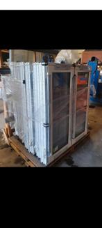 Nieuw kunststof kozijn draaikiep triple glas hxb 144x122, Kunststof, Raamkozijn, Nieuw, Inclusief glas