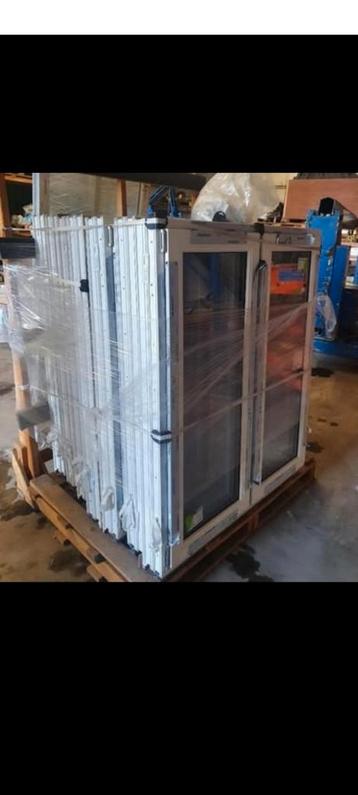 Nieuw kunststof kozijn draaikiep triple glas hxb 144x122 beschikbaar voor biedingen