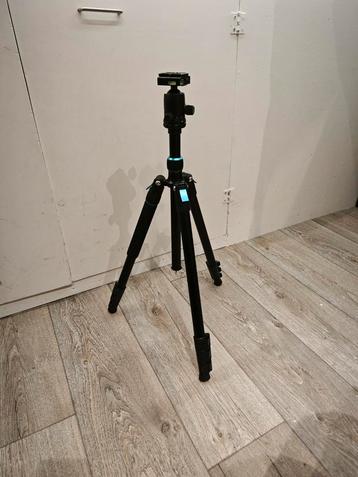 Cullmann Aluminium Statief met Monopod Functie beschikbaar voor biedingen