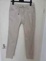 Red Button fluweelachtige stof beige broek maat 40 L  nieuw, Kleding | Dames, Broeken en Pantalons, Maat 38/40 (M), Verzenden