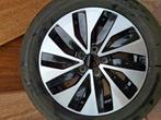 vw polo bluemotion 6r 6c 15 inch 1 velg, Auto-onderdelen, Ophalen, Gebruikt, 15 inch, Banden en Velgen