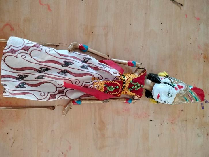 Oude Wajangpop uit de jaren 40/50, Antiek en Kunst, Kunst | Niet-Westerse kunst, Ophalen of Verzenden