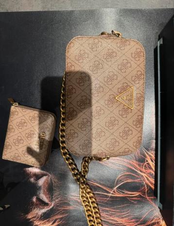 Guess crossbody bag met portemonnee beschikbaar voor biedingen
