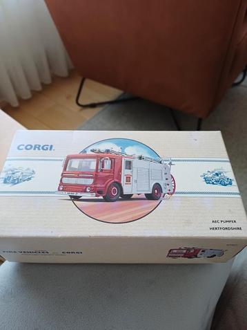 Corgi AEC Pumper Hertfordshire Brandweer 1/50 beschikbaar voor biedingen