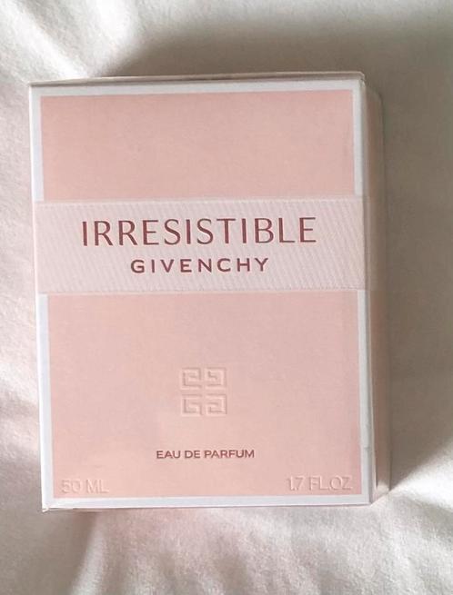 Nieuw van Givenchy: Irresistible - eau de parfum, Sieraden, Tassen en Uiterlijk, Uiterlijk | Parfum, Nieuw, Ophalen of Verzenden