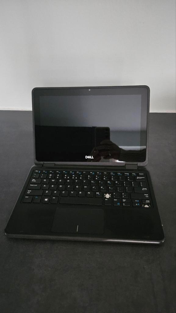 Dell Latitude 3190 2-in-1 Laptop/Tablet, Computers en Software, Windows Laptops, Gebruikt, 11 inch, SSD, Onbekend, 4 GB, Qwerty