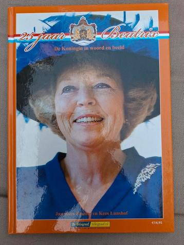25 jaar Beatrix De koningin in woord en beeld beschikbaar voor biedingen