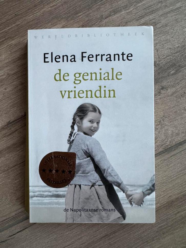 Elena Ferrante - De geniale vriendin, Boeken, Literatuur, Gelezen, Ophalen of Verzenden