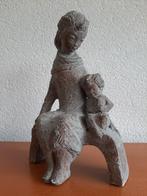 Vintage Parastone beeldje 'Moeder met kind' (27 x 18 x10 cm), Ophalen of Verzenden, Zo goed als nieuw, Mens
