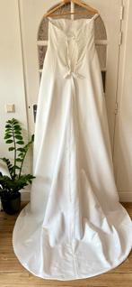 Tijdloze bruidsjurk Maggie Sottero met onderrok en sluier, Ophalen, Zo goed als nieuw, Wit, Trouwjurk