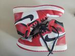 Nike air jordan rood / wit/ zwart 38, Kleding | Dames, Schoenen, Nike, Ophalen of Verzenden, Zo goed als nieuw, Sneakers of Gympen