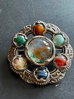Schotse broche/hanger met verschillende stenen, Met kristal, Overige materialen, 4 tot 7 cm, Overige kleuren