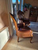 2 klassieke leren fauteuils, Huis en Inrichting, Fauteuils, Gebruikt, Leer, Ophalen of Verzenden, 50 tot 75 cm