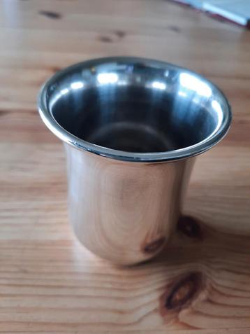 Verzilverd Lepelvaasje beschikbaar voor biedingen