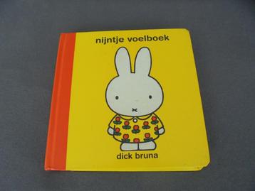 Nijntje Voelboek - Dick Bruna beschikbaar voor biedingen