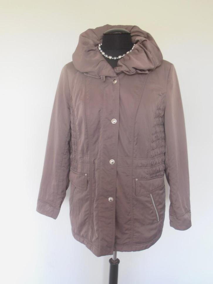 C & A - prachtige bruine gewatteerde jas met rits - 44, Kleding | Dames, Jassen | Winter, Zo goed als nieuw, Maat 42/44 (L), Bruin