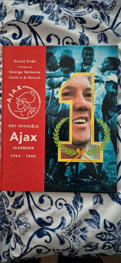 Het Officiële Ajax  Jaarboek 1994-1995, Boeken, Sportboeken, Zo goed als nieuw, Balsport, Ophalen of Verzenden