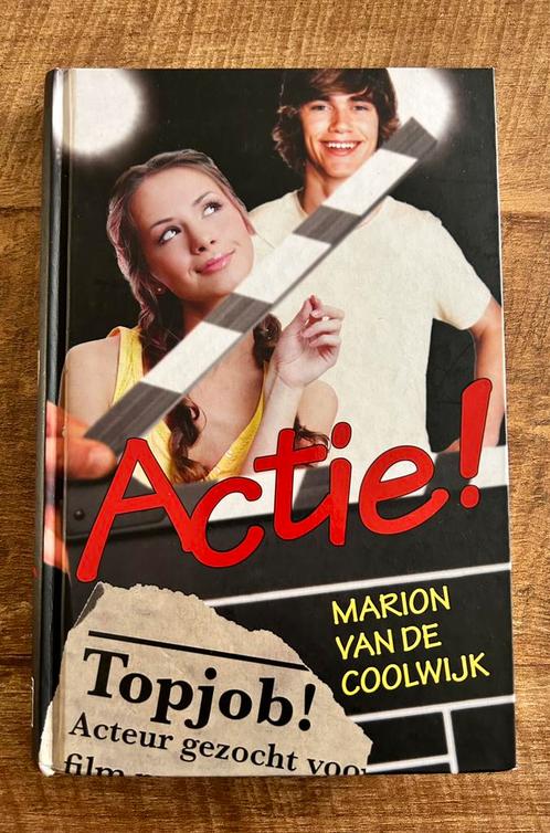 Actie! - Marion van de Coolwijk, Boeken, Kinderboeken | Jeugd | 13 jaar en ouder, Zo goed als nieuw, Ophalen of Verzenden