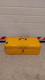 Emaile broodtrommel geel, Antiek en Kunst, Antiek | Emaille, Ophalen of Verzenden