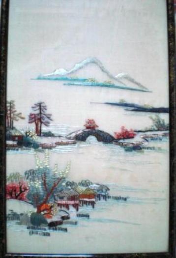 JAPANS * GEBORDUURD OP ZIJDE FUJI * in Lijst * beschikbaar voor biedingen