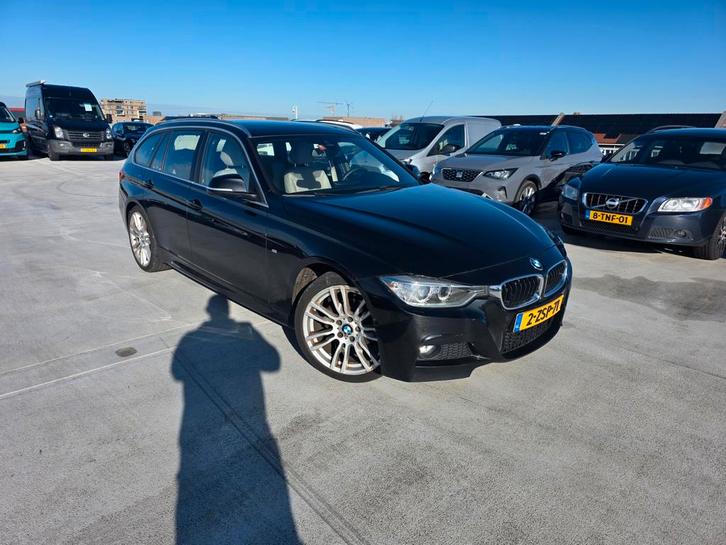 BMW 316i 136pk Aut 2015 voll opties af en toe oliedruklamp, Auto's, BMW, Particulier, 3-Serie, 360° camera, ABS, Achteruitrijcamera